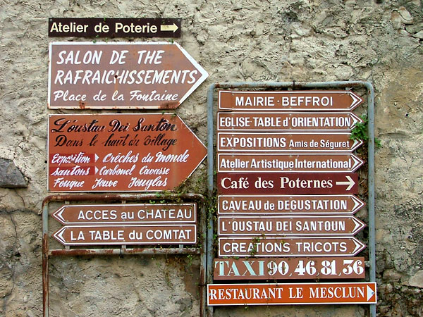 Signs in the village of Séguret